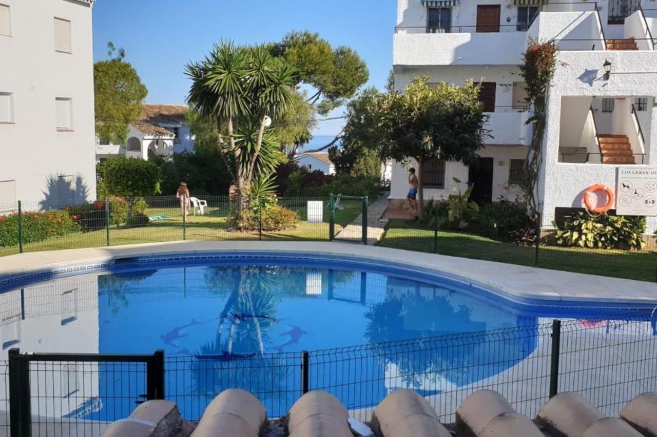 Los Geranios - Beach Apartment La Cala De Mijas Bagian luar foto